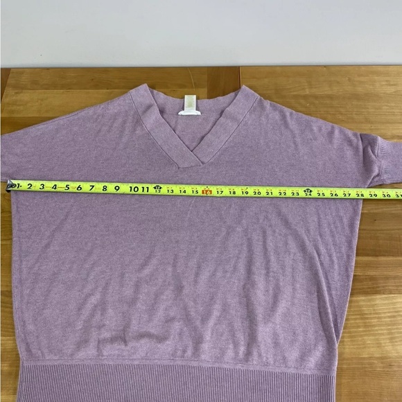 Matty M Oversized V-neck Sweater Small - Picture 8 of 9